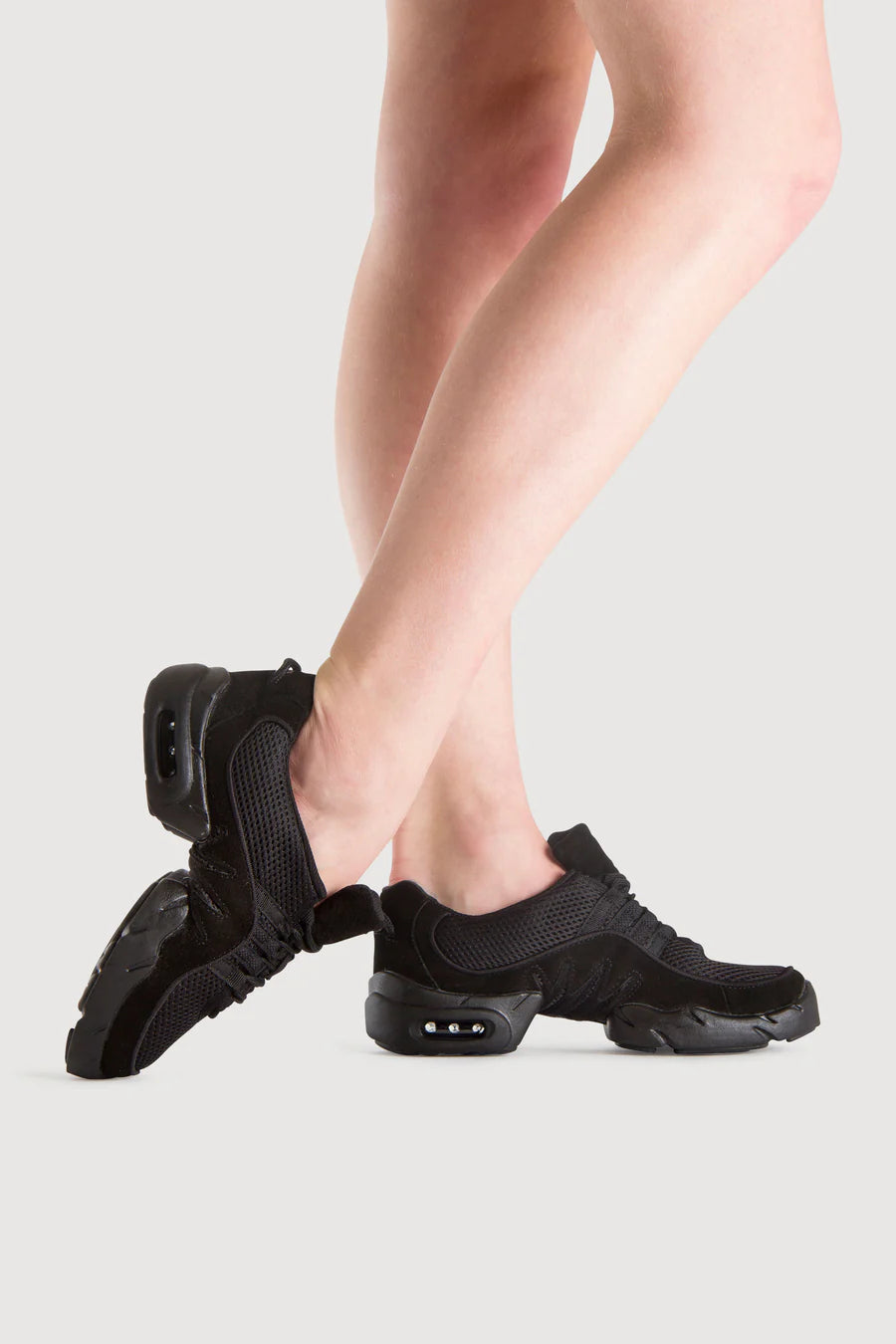 S05538L Classic Boost Sneaker