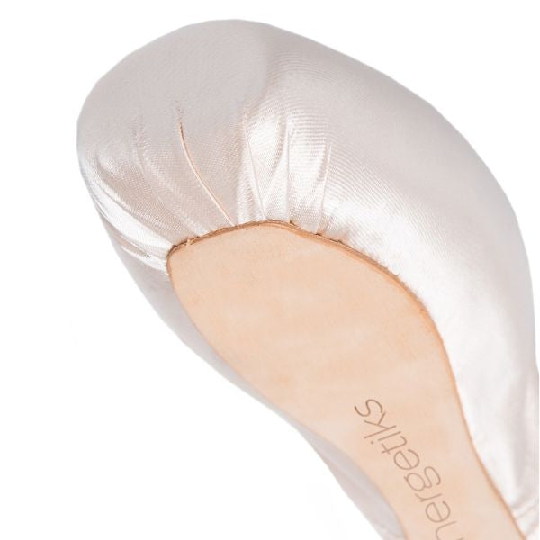 Emilia Pointe Shoe - Flexible Medium